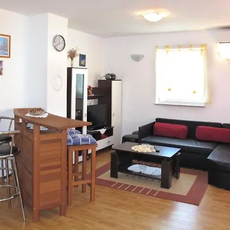 Apartment Mario - Mlk163 By Interhome